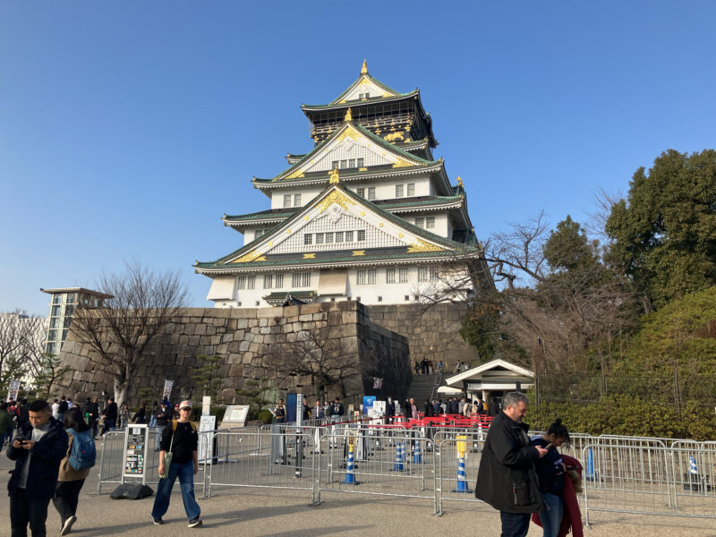 大阪城天守閣入り口